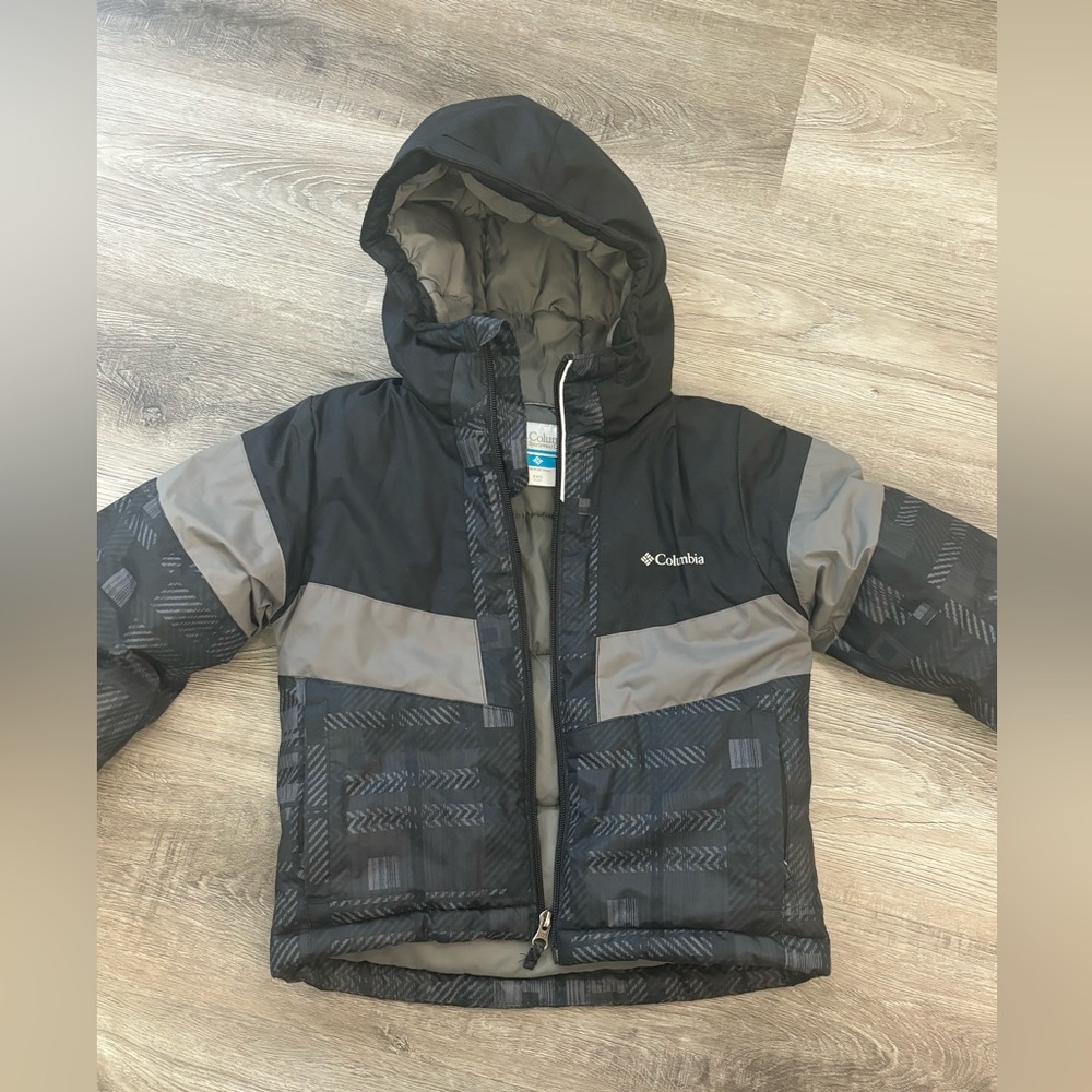 Columbia winter jacket kid XXS 4-5 size - Kid Winter Puffer Jacket Grey